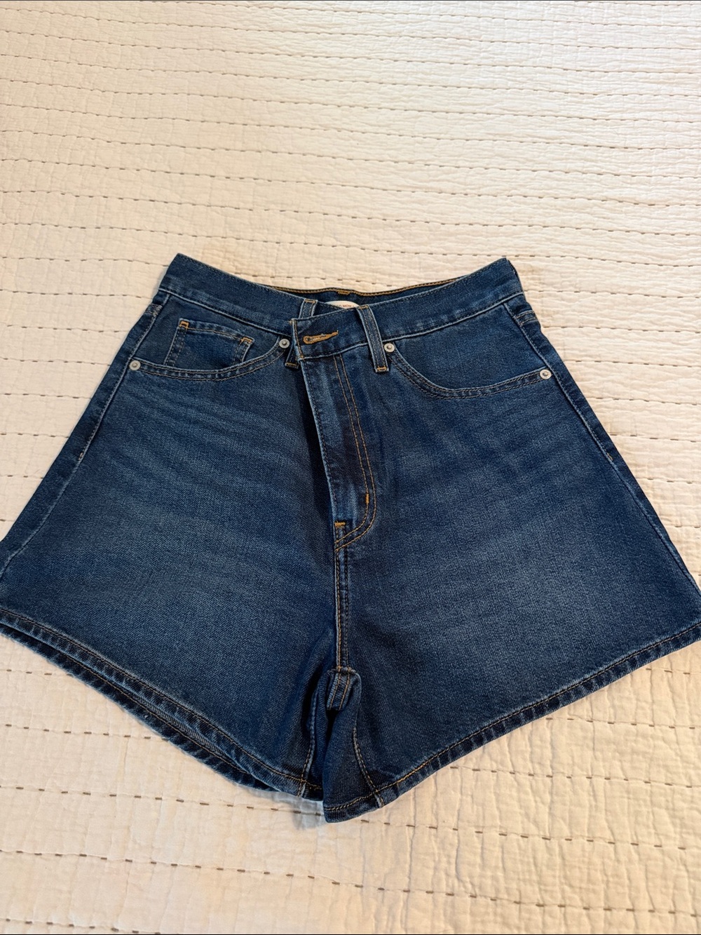 Levi’s High-Rise Dark Blue Denim Women's Shorts
